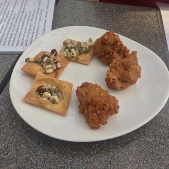 Vij's Restaurant - Complimentary appetizers - Indian Near Me - Vancouver, British Columbia