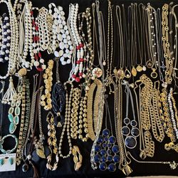 Grasons Estate Sales Pomona Valley - Jewelry sold from a previous sale