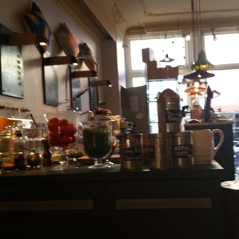 Levi's Winkel - Coffee & Tea Near Me - Haarlem, New Hampshire