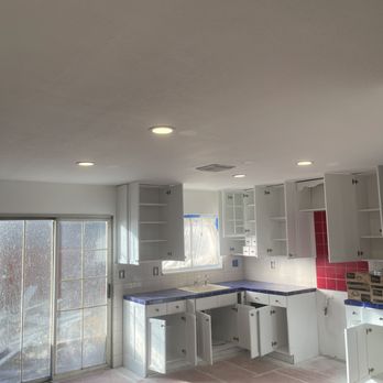 Pro Electrical Contractors - Electricians Near Me