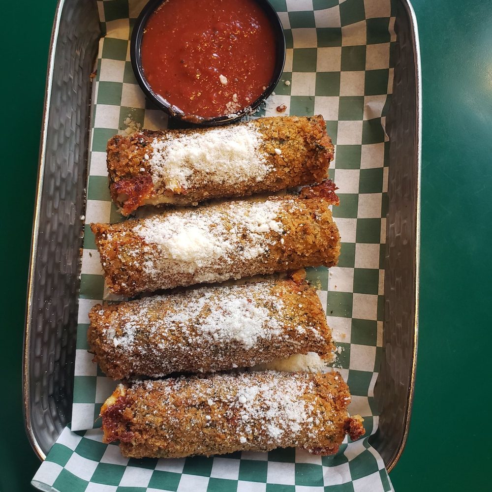 Farmhouse Tavern - Mozzarella sticks - American Near Me - Doylestown, Pennsylvania