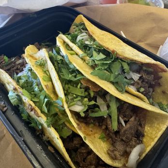 Pata Roja Taqueria - Tacos Near Me - Cincinnati, Ohio Pata Roja Taqueria - Tacos Near Me - Cincinnati, Ohio
