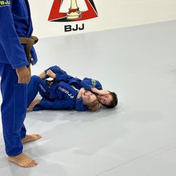 316 BJJ - Kids having fun while learning to choke each other LOL