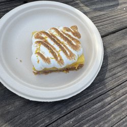 Bella Luna - Lemon meringue square - yum!