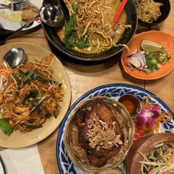 Chiang Rai - Pad Thai, Khao Soi Noodle, Papaya Salad Platter - Thai Near Me - Long Beach, California Chiang Rai - Pad Thai, Khao Soi Noodle, Papaya Salad Platter - Thai Near Me - Long Beach, California