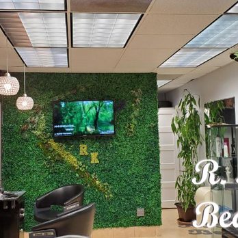 R-Kamali Beauty Bar - Hair Stylists Near Me - Glendale, California R-Kamali Beauty Bar - Hair Stylists Near Me - Glendale, California
