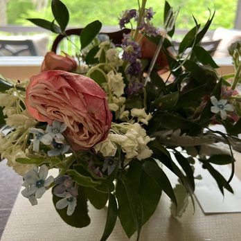Petals Edge Floral Design - After only 3 days - Florists Near Me - Alexandria, Virginia Petals Edge Floral Design - After only 3 days - Florists Near Me - Alexandria, Virginia