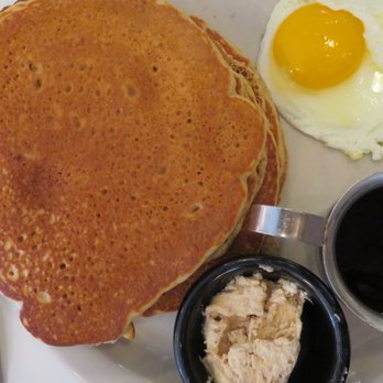 Luckys Cafe - Buttermilk Pancakes with a side of Fried Eggs - American Near Me - Dallas, Texas Luckys Cafe - Buttermilk Pancakes with a side of Fried Eggs - American Near Me - Dallas, Texas