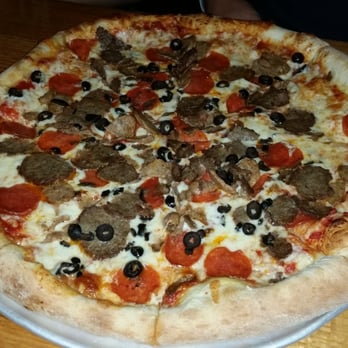 Fellini's Pizza - Pizza Near Me - Atlanta, Georgia