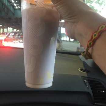 CoCo Fresh Tea & Juice - Water tea with taro flavor and a spoonful of pudding. Gross!!! - Coffee & Tea Near Me - Flushing, New York