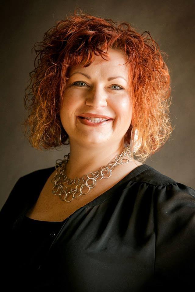 Michele Davis - The Bend Salon Logo
