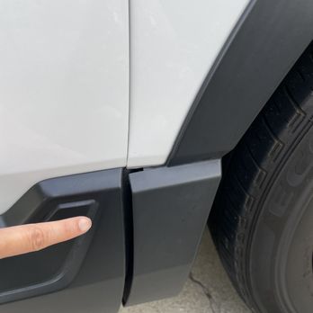 Fix Auto Castro Valley - This was the cause that my passenger door couldn't be opened - Body Shops Near Me - Castro Valley, California