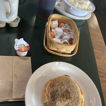 Cafe Perks - Grits & English muffin - American Near Me - Longwood, Florida