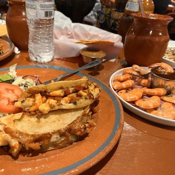 Mariscos El General - Shrimp tacos and camarones para pelar - Seafood Near Me - Oklahoma City, Oklahoma
