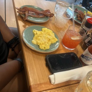 Bearcat Cafe - Breakfast & Brunch Near Me - New Orleans, Louisiana