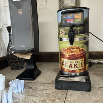 Goomba's Pizzeria - Tea - Pizza Near Me - San Antonio, Texas Goomba's Pizzeria - Tea - Pizza Near Me - San Antonio, Texas