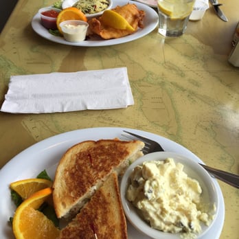Gill's By The Bay - Great deep fried battered sole and grilled crab sandwich - Seafood Near Me - Eureka, California Gill's By The Bay - Great deep fried battered sole and grilled crab sandwich - Seafood Near Me - Eureka, California