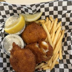 The battered Fish N Chips - 3 piece cod and chips