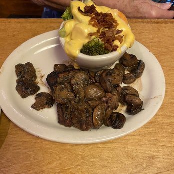 Texas Roadhouse - Incredible Dallas Filet Mignon w Mushrooms and veggies covered in cheese w bacon bits. - Steakhouses Near Me - Albuquerque, New Mexico