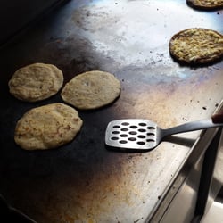 Preparando las.gorditas.rikisimas
