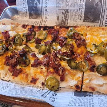 Live Edge Brewing Company - Jalapeño popper flat bread was awesome! - Breweries Near Me - Burt, New York Live Edge Brewing Company - Jalapeño popper flat bread was awesome! - Breweries Near Me - Burt, New York