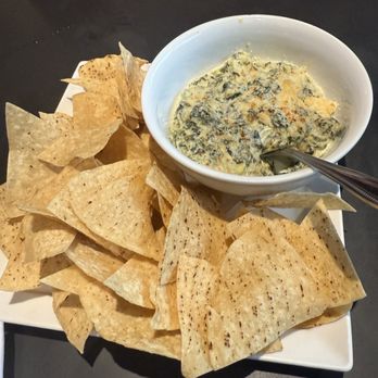 Zeppe's Tavern & Pizzeria - Spin Spinach & Artichoke Dip - American Near Me - Naples, Florida