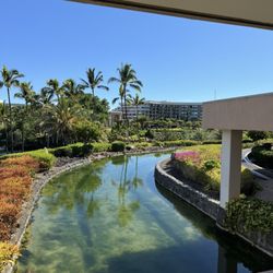 Big Island Breakfast At Water's Edge