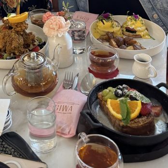 GIWA - French toast, eggs Benedict, chicken and waffles - Breakfast & Brunch Near Me - Santa Clara, California
