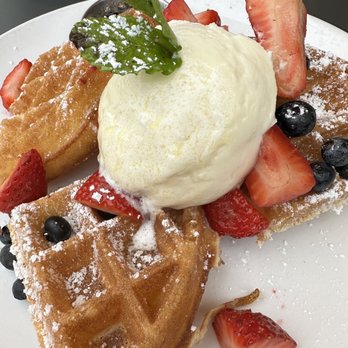 Poached Kitchen - Classic waffles - Breakfast & Brunch Near Me - Irvine, California Poached Kitchen - Classic waffles - Breakfast & Brunch Near Me - Irvine, California