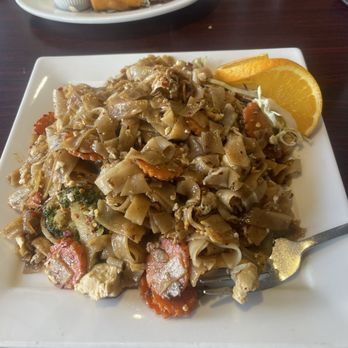 Thai Phooket - 613. Pad Se-Ew - Thai Near Me - Nashville, Tennessee