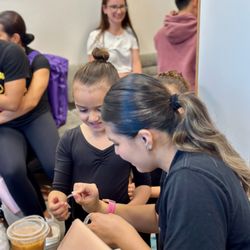Avida Dance Company - We're a tight-knit community oriented dance studio and believe in treating one another like family!