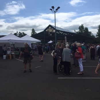 Walla Walla Farmers Market - a crowd of people walking around - Farmers Market Near Me - Walla Walla, Washington Walla Walla Farmers Market - a crowd of people walking around - Farmers Market Near Me - Walla Walla, Washington