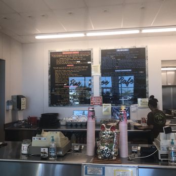 Pine Tree Cafe - Breakfast & Brunch Near Me - Kailua-Kona, Hawaii