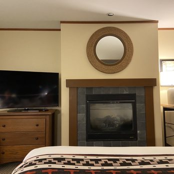 Skamania Lodge - Fireside room - Hotels Near Me - Stevenson, Washington Skamania Lodge - Fireside room - Hotels Near Me - Stevenson, Washington