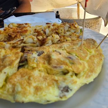 Stacks On Route 66 - Omlette - American Near Me - Glendora, California Stacks On Route 66 - Omlette - American Near Me - Glendora, California