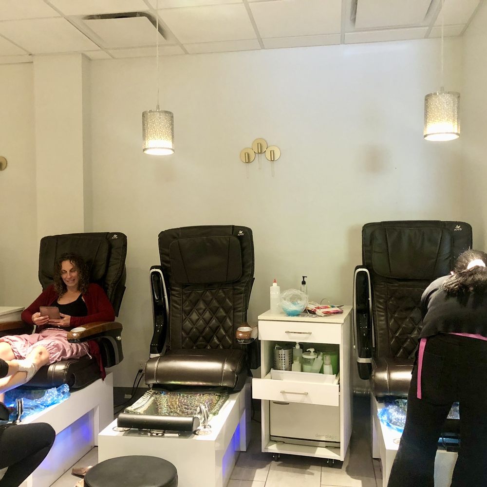 Toi Spa Plantation - Pedicure chairs - Skin Care Near Me - Plantation, Florida Toi Spa Plantation - Pedicure chairs - Skin Care Near Me - Plantation, Florida