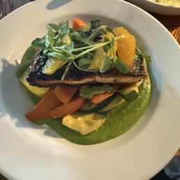 Salmon with balsamic reduction and English pea purée Salmon with balsamic reduction and English pea purée