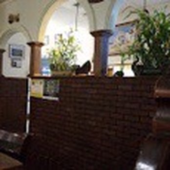 Pizzaria Delphi - Restaurant dining room - Pizza Near Me - Palmer, Alaska