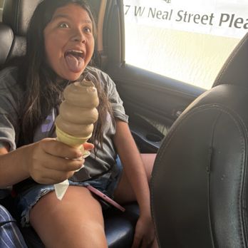Meadowlark Dairy - Happy campers - Ice Cream & Frozen Yogurt Near Me - Pleasanton, California Meadowlark Dairy - Happy campers - Ice Cream & Frozen Yogurt Near Me - Pleasanton, California