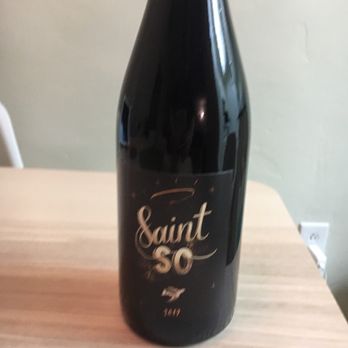 Clos Wine Shop - Cinsault - Wine Bars Near Me - San Diego, California