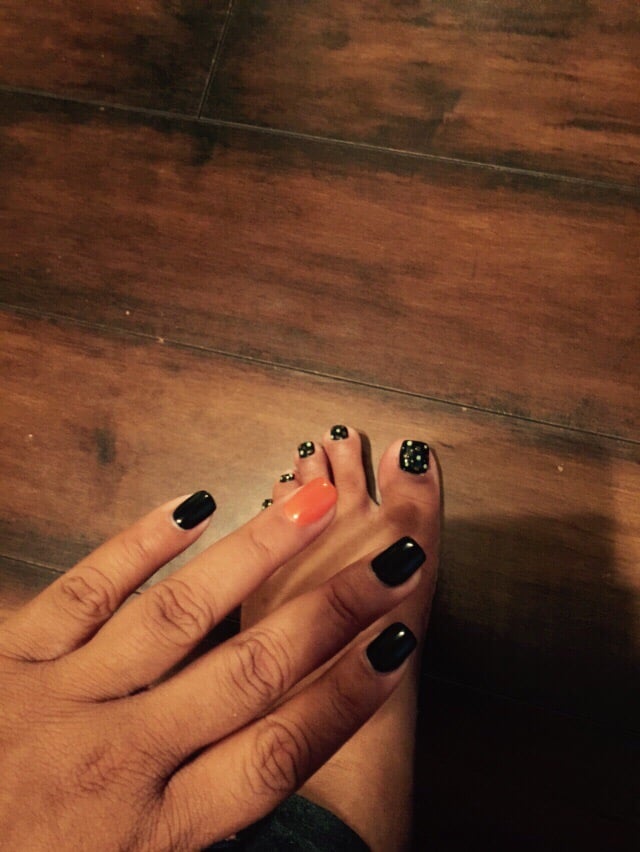 Anh's Nails & Spa Logo
