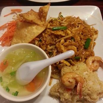 Thai T - My all time fav pad thai dinner - Thai Near Me - Rancho Cucamonga, California
