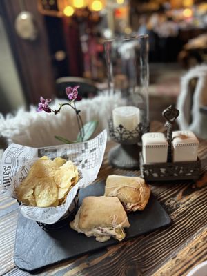 French Alpine Bistro - Crêperie du Village by null