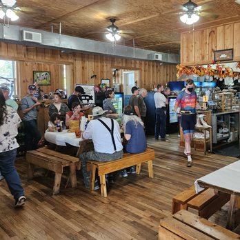 The Barbeque Exchange - Line to place orders - Barbeque Near Me - Gordonsville, Virginia The Barbeque Exchange - Line to place orders - Barbeque Near Me - Gordonsville, Virginia