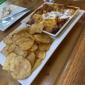 The Edison Grill - Chili - Bars Near Me - Harwinton, Connecticut