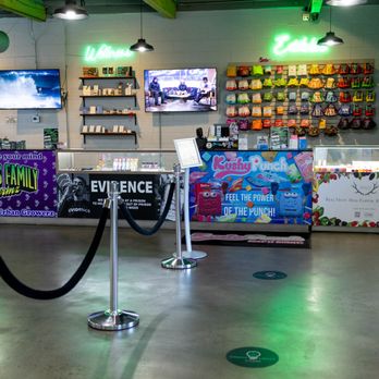 Greenlight Sylmar - Cannabis Dispensaries Near Me - Sylmar, California Greenlight Sylmar - Cannabis Dispensaries Near Me - Sylmar, California
