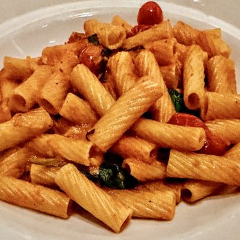 The Cheesecake Factory - Spicy Rigatoni Vodka - Pancetta, Fresh Basil. - Desserts Near Me - Honolulu, Hawaii The Cheesecake Factory - Spicy Rigatoni Vodka - Pancetta, Fresh Basil. - Desserts Near Me - Honolulu, Hawaii