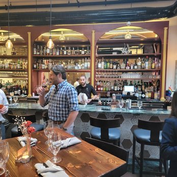 Luna Stella - Bar - New American Near Me - Maplewood, New Jersey