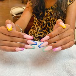 Family Nails & Spa