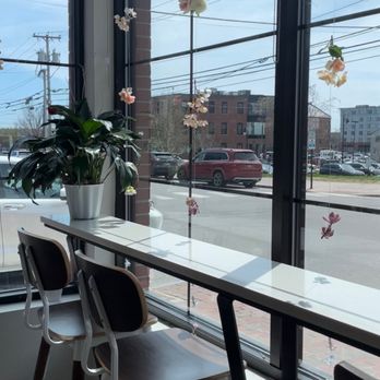 Dok Mali Thai Kitchen - Seating - Thai Near Me - Portland, Maine Dok Mali Thai Kitchen - Seating - Thai Near Me - Portland, Maine